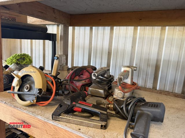 Lot 1-8467 - Large lot of assorted hand tools, includes Black &amp; Decker 5 1/4" circular saw, Sears Craftsman e...
