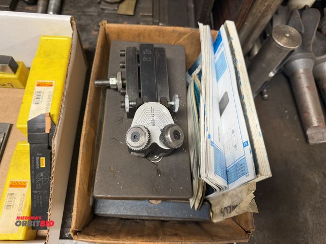 Lot 1-6379 - (1) Zeus #210 knurling tool holder with instructions.