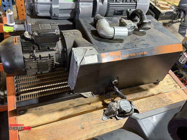 Lot 1-18589 - (1) Busch Mink, model MM1104PB, air pump with 3 phase electric motor.