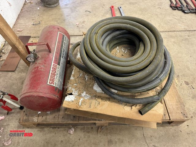 Lot 1-6313 - (1) Sanborn portable air tank, approx. 5 gallon, and assorted 150°, lot of assorted 250 PSI, 450°, a...