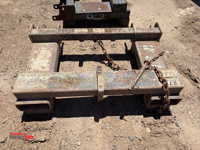 Lot 1-18257 - (1) Star Industries universal forklift / telehandler lift hook, 12000 # rated capacity