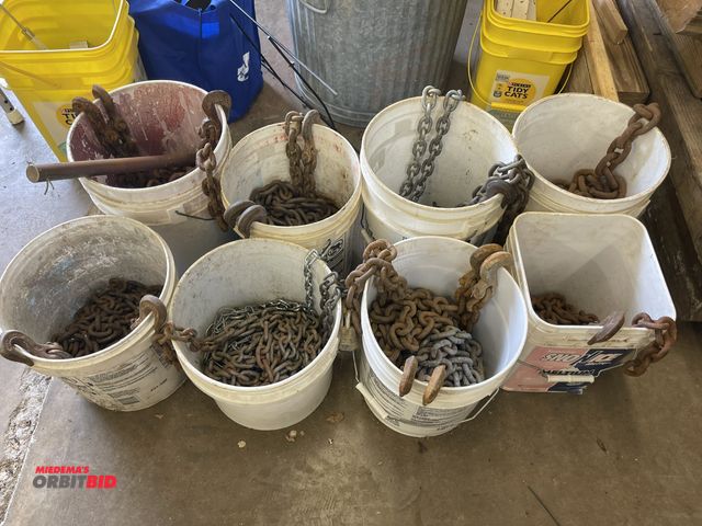 Lot 1-6165 - (8) buckets of assorted chain, includes 5/16", 3/8", 1/2".