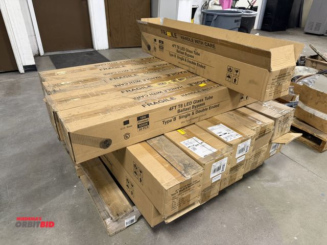 Lot 1-15294 - (15) boxes of used 4' T8 LED glass tube ballast bypass, Type B, single and double ended bulbs, some ...