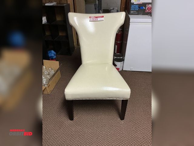 Lot 1-18389 - 1 Chair White chair with nail head trim