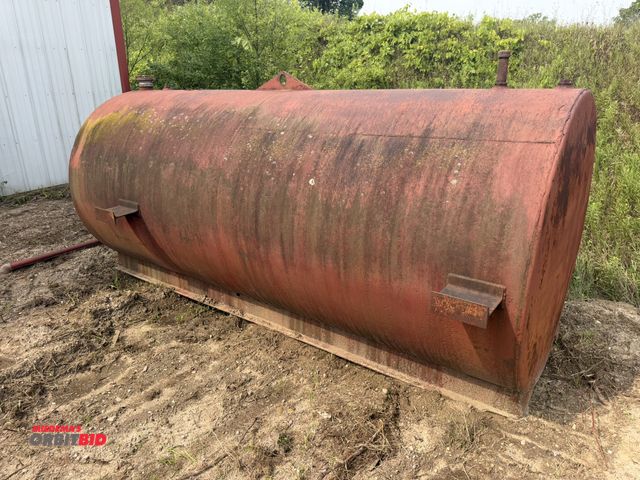 Lot 1-18318 - (1) approx. 1000-gallon steel fuel tank, bottom valve, top fill, approx. 61" diameter x 12' length.