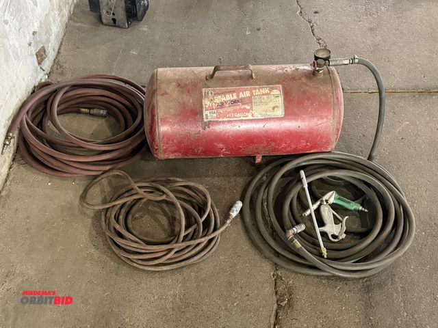 Lot 1-1116 - (1) Midwest Products, 12 gallon capacity portable air tank with assorted air hoses, and (2) air nozz...