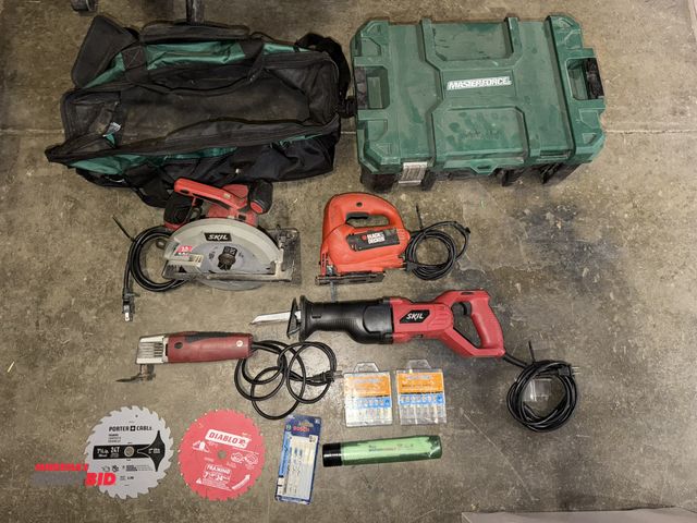 Lot 1-18513 - Lot of assorted power tools, includes (1) Skil, model 5185, 7 1/4" circular saw, (1) Skil, model 920...