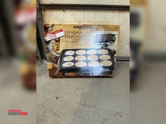 Lot 1-12538 - New Presto 07046 Big Griddle Presto Big Griddle new in box