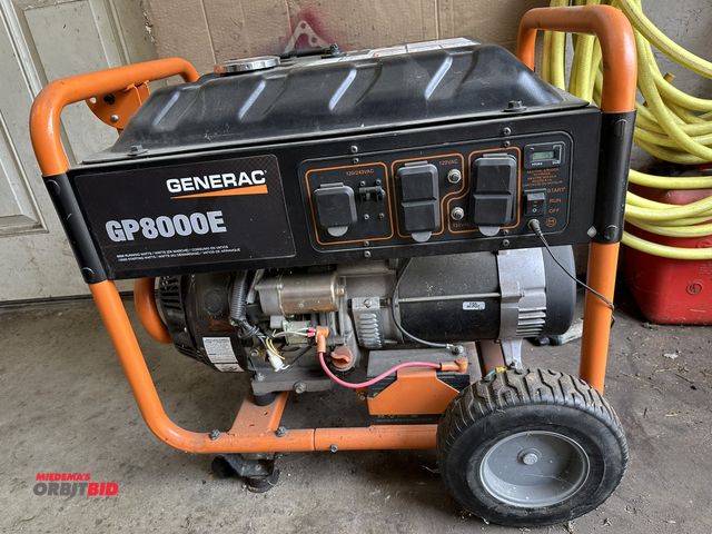 Lot 1-586 - (1) Generac GP8000E generator, 120/240V, 185.1 metered hours showing, may need new battery, turns ov...