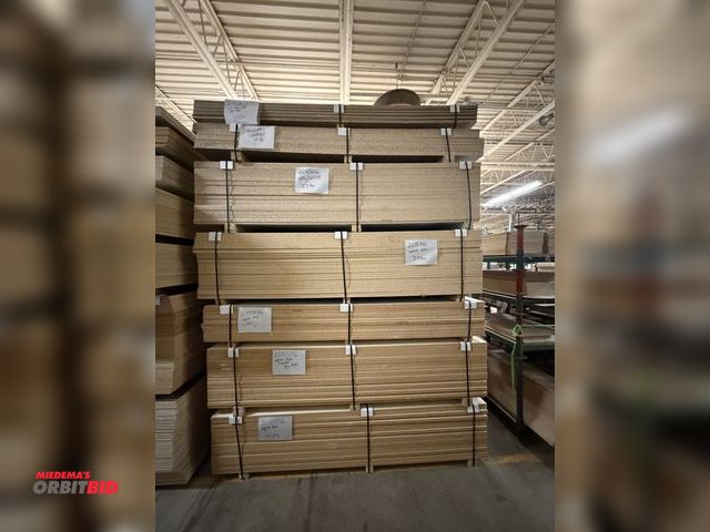 Lot 1-17161 - Lot including approx. (20) pieces of .250" thick black malamine MDF, (12) pieces of approx. 1/2" cho...