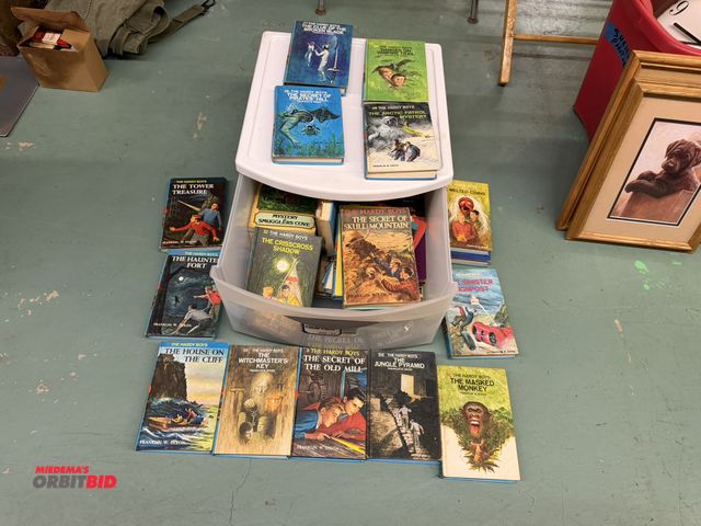 Lot 1-12180 - Large lot of The Hardy Boys hardcover books.