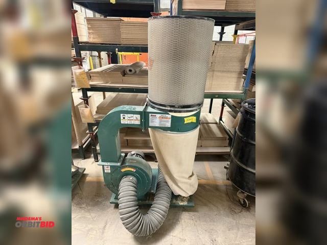 Lot 1-16676 - (1) Grizzly, model G0548, 2 HP dust collector, 220V, single phase, 1700 CFM, static pressure 14", in...