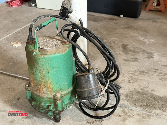 Lot 1-17825 - (1) Hydromatic Pumps, model SP40A1, 115V, submersible sump/effluent/sewage pump, manufactured in 200...