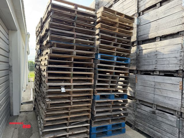 Lot 1-102619 - Lot of (15) assorted pallets