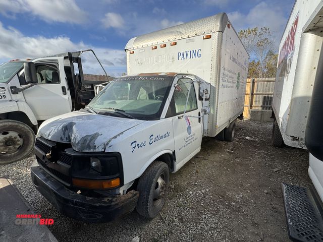 Lot 1-15905 - 2003 Chevrolet Express G3500 (1) box truck, 14' box, automatic transmission, roll up door, manual wi...