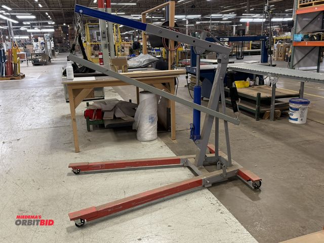 Lot 1-17289 - (1) Duralast 2-ton capacity engine hoist.