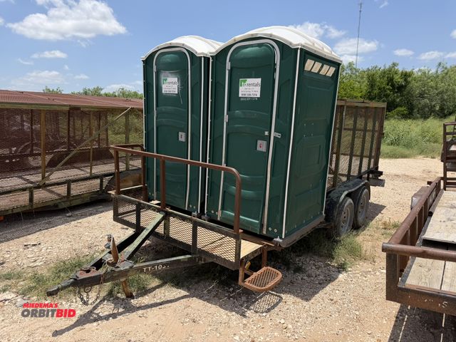 Lot 1-9474 - tandem axle, 16' long x 80" wide, steel frame, wood deck, 10' x 80" x 64" steel mesh enclosure, rear...