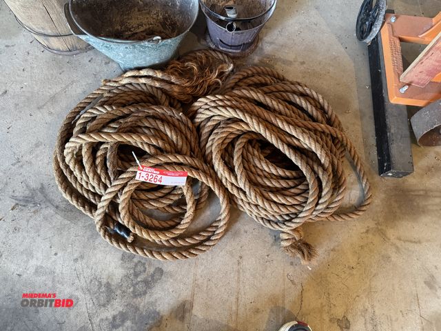 Lot 1-3264 - (2) Heavy duty rope