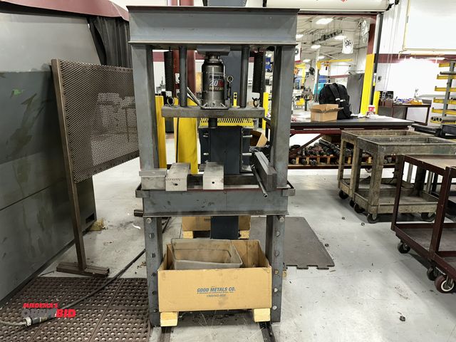 Lot 1-19183 - (1) H frame hydraulic press with Pittsburgh heavy duty 20-ton hydraulic bottle jack, 24" between upr...