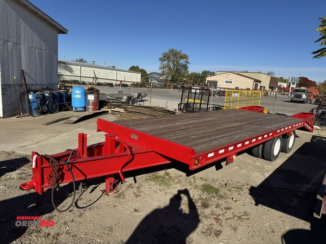 Lot 1-18276 - 1996 Trail King TK20-2400 Equipment Trailer tandem axle, 30,300 lb. GVWR, 19' bed load with 5' beave...