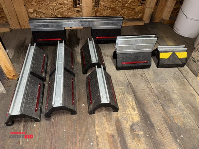 Lot 1-4558 - Lot of (6) Dura-Blok pipe support blocks, and (1) C-Port pipe support block.