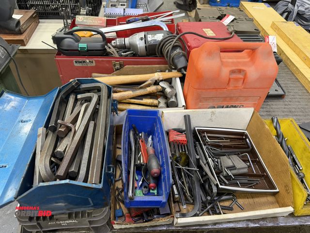 Lot 1-10258 - Large lot of assorted hand tools, includes assorted Allen wrenches, Black &amp; Decker bit set, asso...