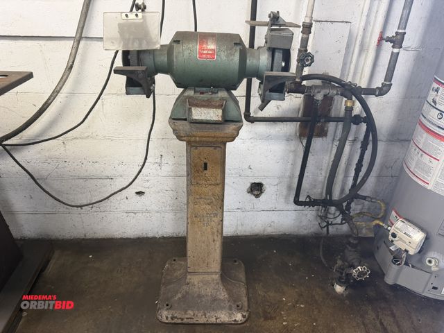 Lot 1-6246 - (1) Challenger by Wilton, model 160, 115V, single phase, 1/2 HP bench grinder (3450 RPM with 5/8" ar...
