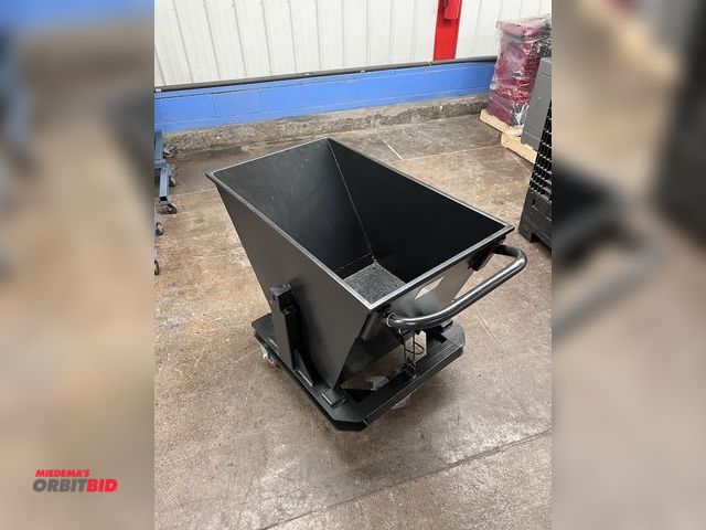 Lot 1-3501 - Metal Scrap Dumpster