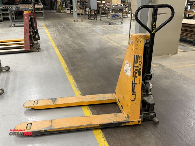 Lot 1-16246 - (1) Lift-Rite, model ERGO3000, 12V, 3000 lb. capacity electric pallet jack, in working condition, wi...