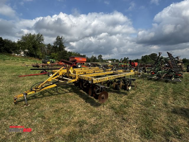 Lot 1-19721 - (1) Landoll Weather Proofer, model 2207-9A, 9-shank ripper, front discs, disc blades are approx. 19"...