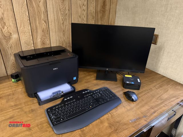 Lot 1-15531 - (1) Kamrui computer model AK1 Plus, 16 GB ram, includes Logitech wireless keyboard and mouse, (1) HP...
