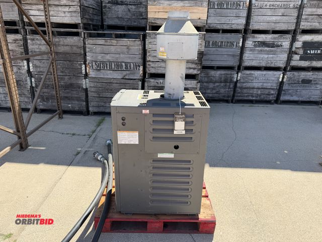 Lot 1-102546 - (1) Rheem propane water heater