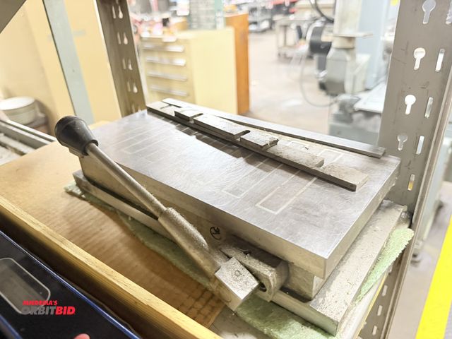 Lot 1-12402 - (1) 12" x 6" magnetic chuck.