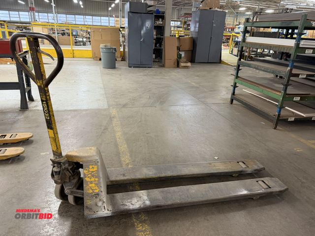 Lot 1-17416 - (1) make and model unknown, approx. 3000 lb. capacity hydraulic pallet jack with 60" long forks, in ...