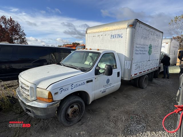 Lot 1-15904 - 2000 Ford F350 XL Super Duty Box Truck Automatic transmission, 12' box, roll up door, rear wheel dri...