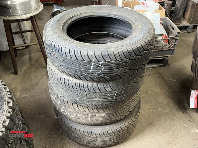 Lot 1-1264 - Set of (4) Doral SDL 65A, size 205/65R15 tires.