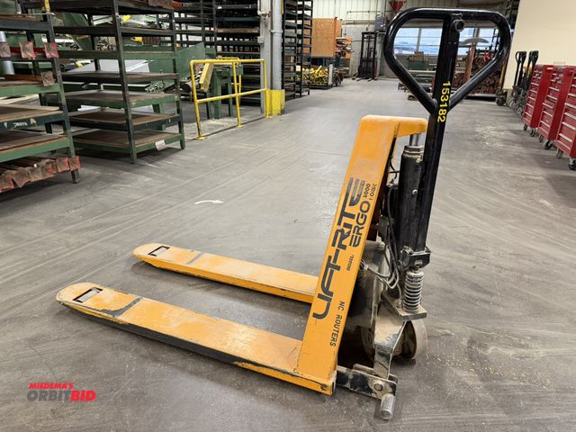 Lot 1-16895 - (1) Lift-Rite, model Ergo-Lift RG30E, 3000 lb. capacity, 12V, internal chargers, 48" x 7" wide forks...