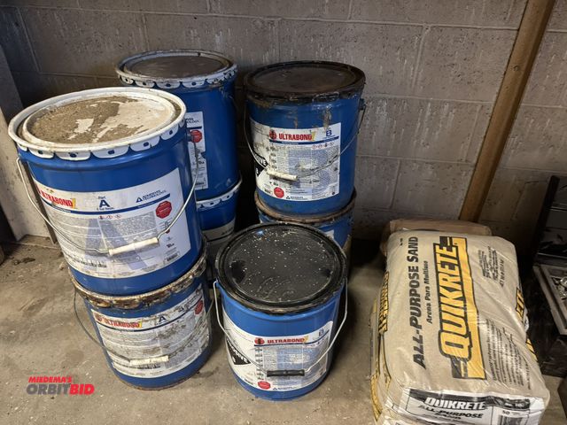 Orbitbid.com - Lot 1-18202 - (7) 5 gallon buckets of Adhesive ...