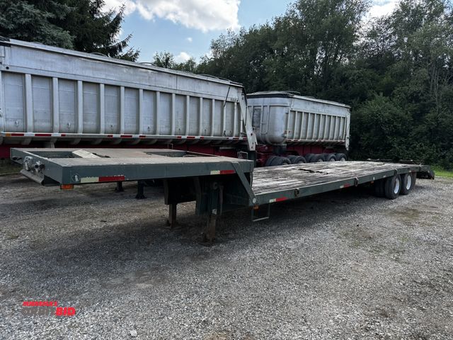 Lot 1-6907 - 1990 Assembled Drop Deck Semi-Trailer 30' long x 8' wide deck with 42" dove tail, 54" fold down ramp...