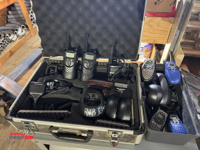 Lot 1-4275 - (3) Motorola Radius CP100 job site walkie-talkies/radios, and (4) Motorola P5710, radios, all includ...