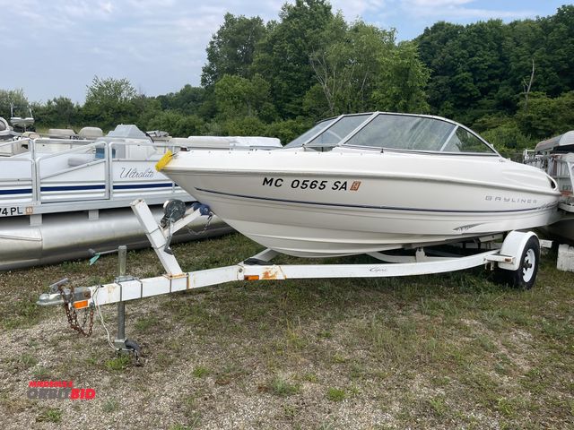 Lot 1-6607 - (1) 1998 Bayliner Capri 18' open bow speed boat, Hull ID #BIYH02CHC898, for parts or repair only, se...
