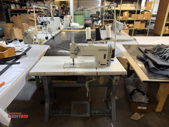 Lot 1-4732 - (1) Brother T-8720A-003 single needle sewing machine with power table, 41.5" long x 20" deep x 30" t...