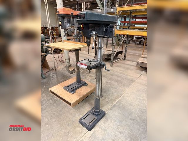 Lot 1-7275 - Craftsman 13'' Drill Press 2/3 Hp, 1/2'' Chuck, 5-Speed, 500-3100 (Rpm) 120V, 1725 (Rpm) 60 Hz Motor