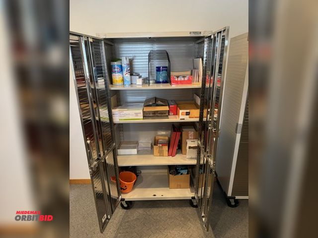 Lot 1-19597 - (1) Seville Classics Ultra HD 36" width x 72" height x 18" depth 2-door rolling cabinet with lock an...