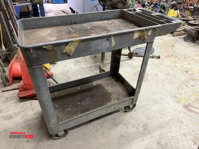 Lot 1-1498 - (1) approx. 39" length x 33" height x 18" depth, 2-tier utility cart (500 lb. total capacity).