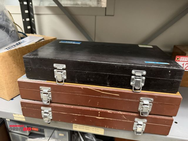 Lot 1-12539 - (1) Mitutoyo set #BE1-81-2, (1) Mitutoyo set #BE4-81-2, and (1) HDI gauge block set, (Set #BE1-81-2,...