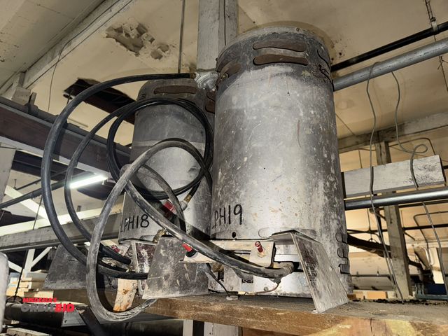 Lot 1-2596 - Lot of (2) Scheu Products Company propane jobsite heaters, 200,000 BTU.  (Greg)