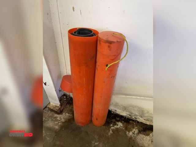 Lot 1-6132 - Lot of assorted Salisbury insulated mats, includes extra plastic storage container.