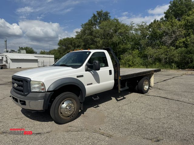 Lot 1-2466 - 2007 Ford F450 Regular Cab Flatbed Pickup Truck 16,000 lb. GVWR, rear wheel drive, automatic transmi...