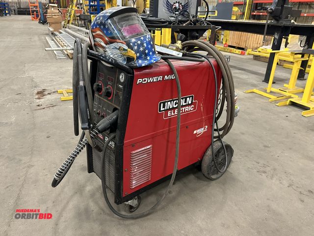 Lot 1-15117 - (1) Lincoln Power MIG 256 MIG welder, 30 to 300 amp variable output, digital display, cables, MIG to...